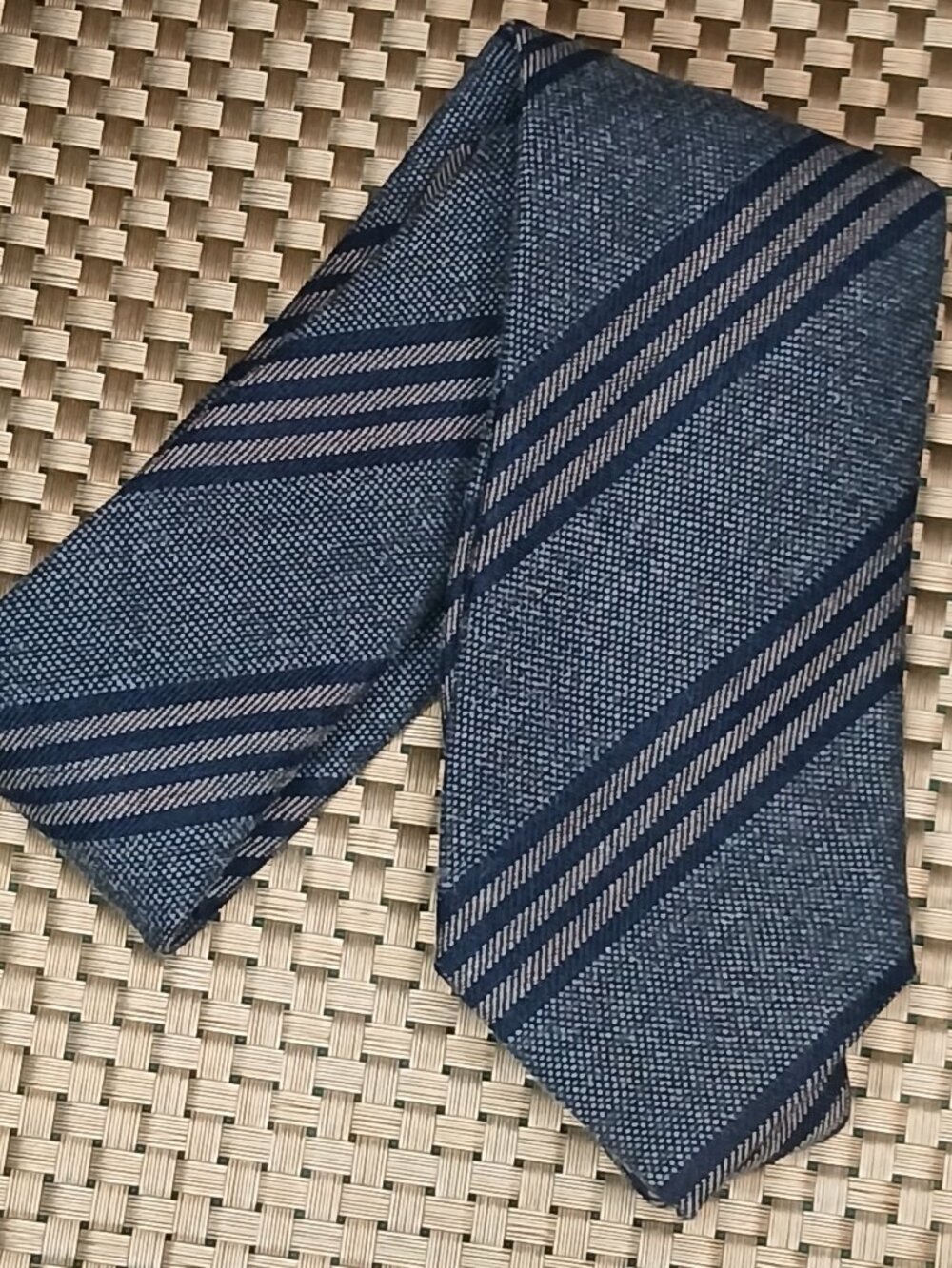 Billy Reid Pristine Cashmere Black Gray Diagonal Striped Tie (0913)